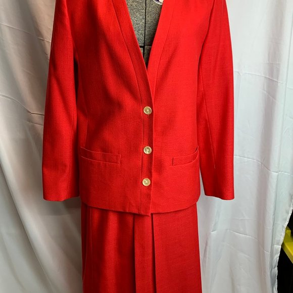 NWOT E.H. Woods Red Blazer and Pleated Skirt Set Sixe 8 - Picture 11 of 12